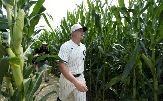 Reds, Cubs to Play at Field of Dreams Site in 2022