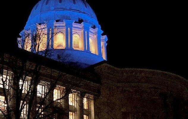 Missouri Dome Lit to Support Ukraine