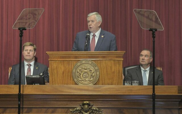 Governor Presents Education Funding And Objections In State Of State Address